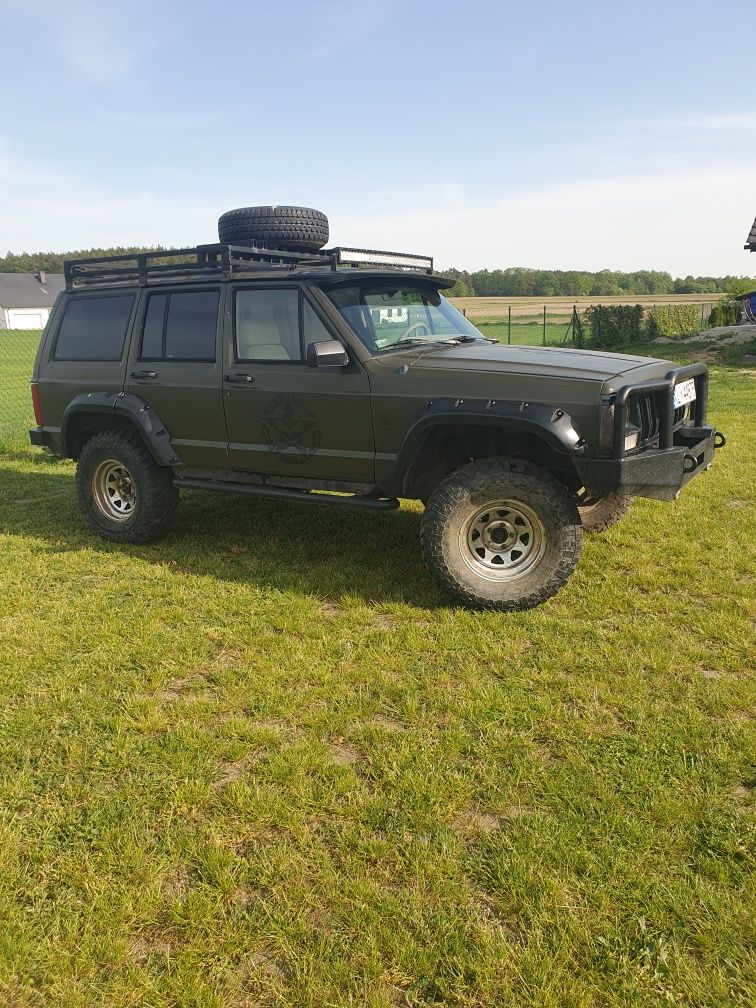 Jeep Xj  2,5 4×4 benzyna + gaz