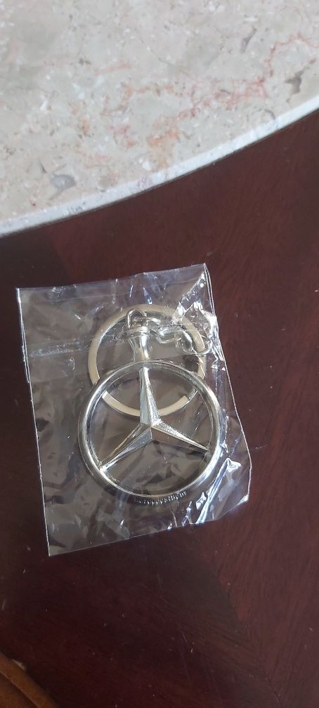 Porta chaves metalico Mercedes