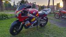 Honda CBR 900rr sc33