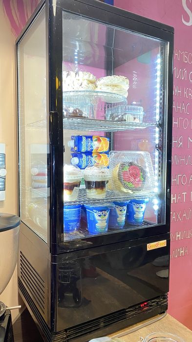 Витринный холодильник