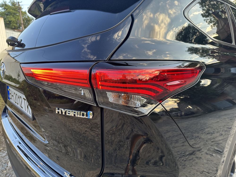 Toyota Highlander XLE 2022 Hybrid