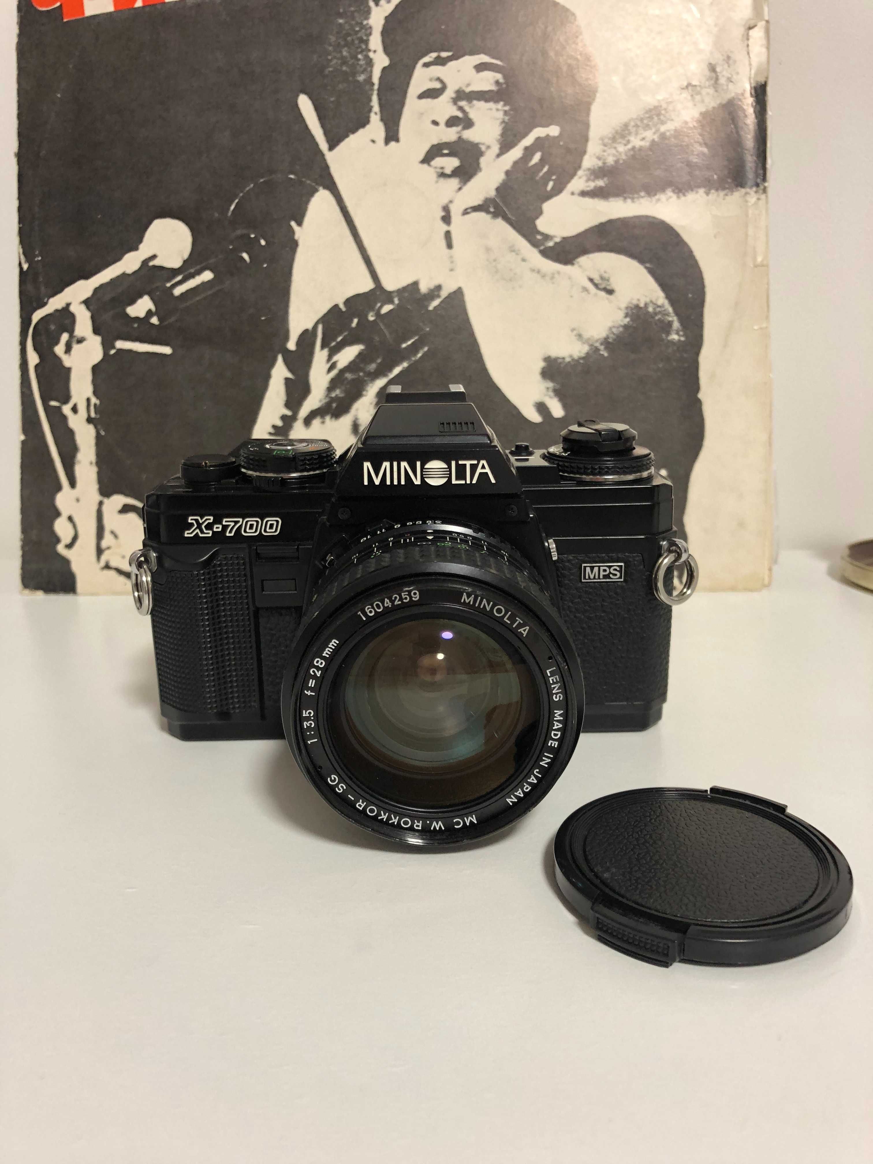 Плівковий фотоапарат Minolta X-700 (MC W. ROKKOR-SG 28mm F3.5)