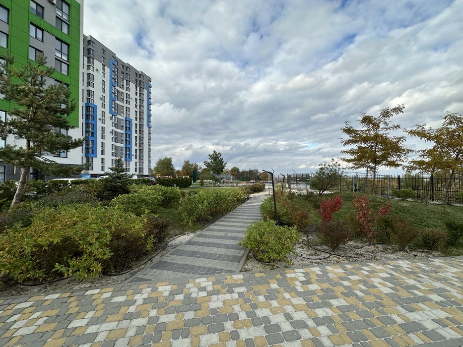 Продам квартиру на Біговій 17