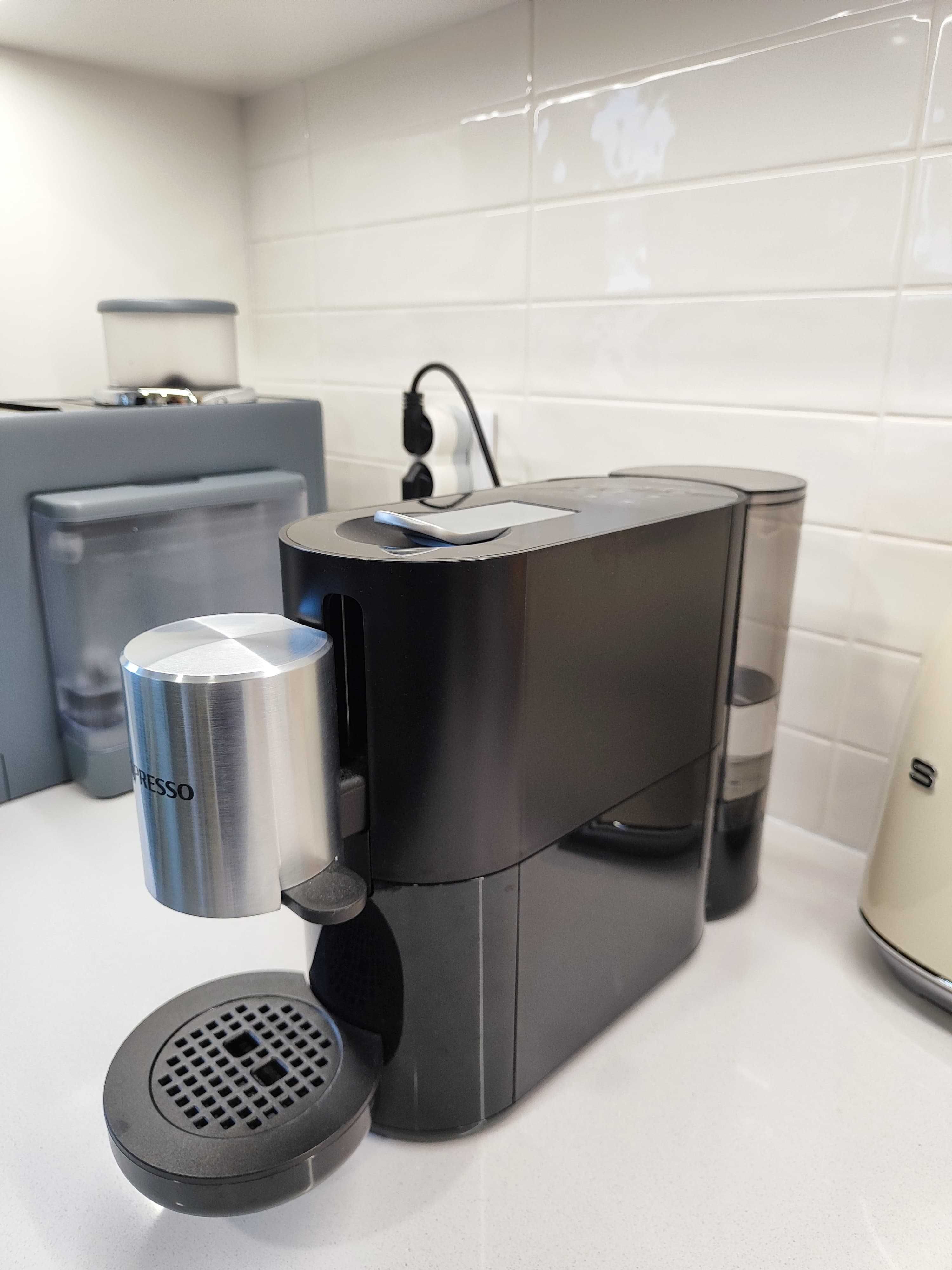 Máquina de café Nespresso Atlier