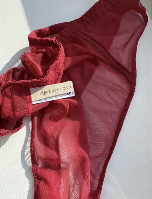 Zhilyova червоні стрінги