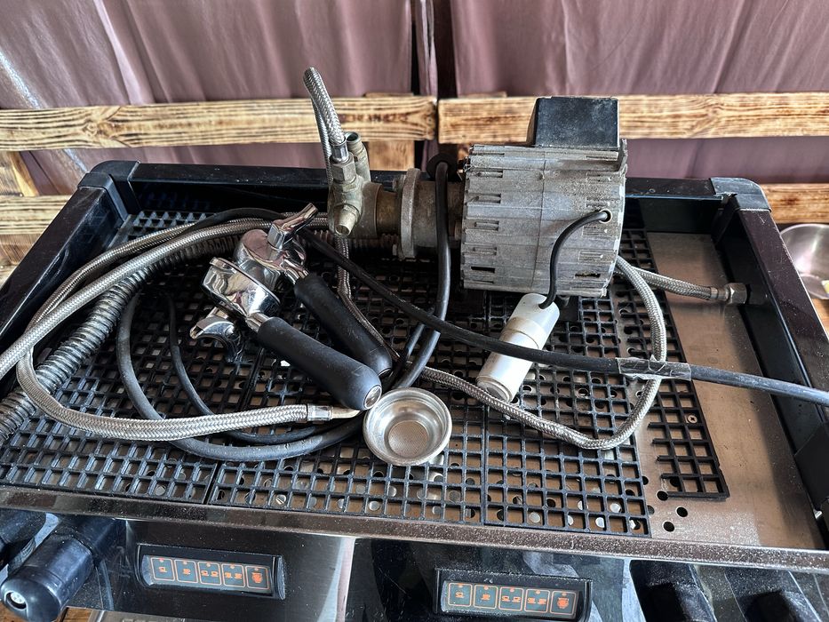 Професійна кавомашина