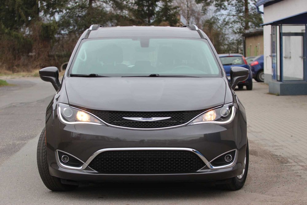 CHRYSLER PACIFICA Limited 3.6 291KM 2018 7-osobowy Elektryka Skóra 88K