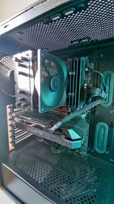 Komputer PC GTX 1660 SUPER i5-9400F 32 GB RAM 1 TB + 256 GB Windows 10