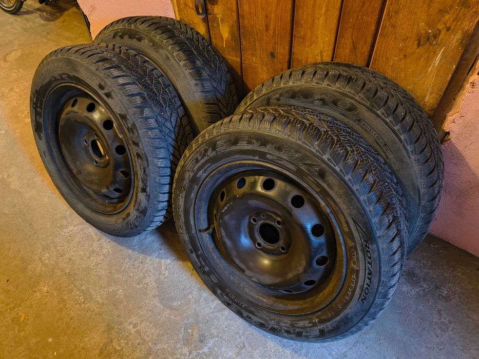 Opony zimowe z felgami  Dębica  Frigo  185/65/R15    88T