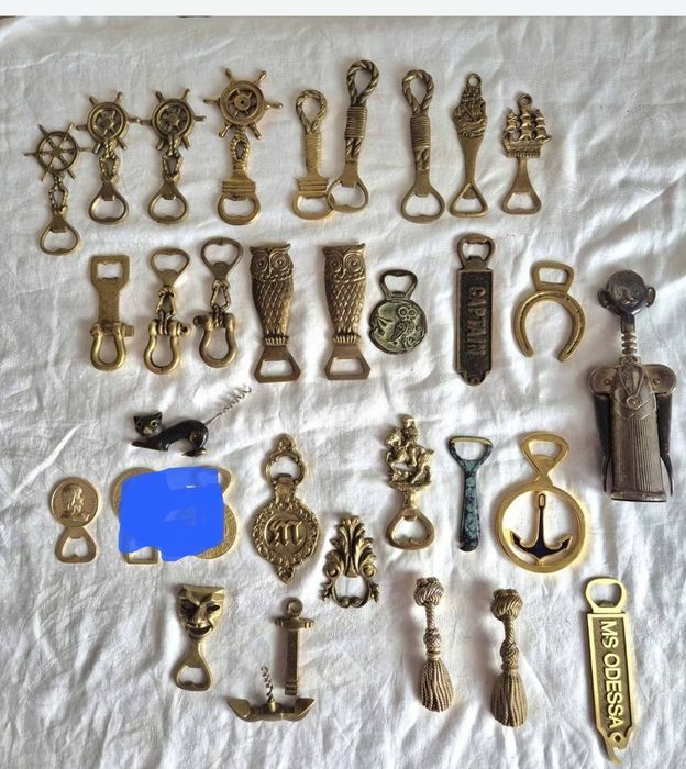 Продам открывашки ,штопор , опора для дверей