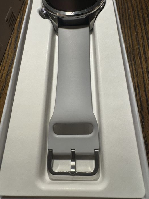 Xiaomi Watch S4 quase sem uso