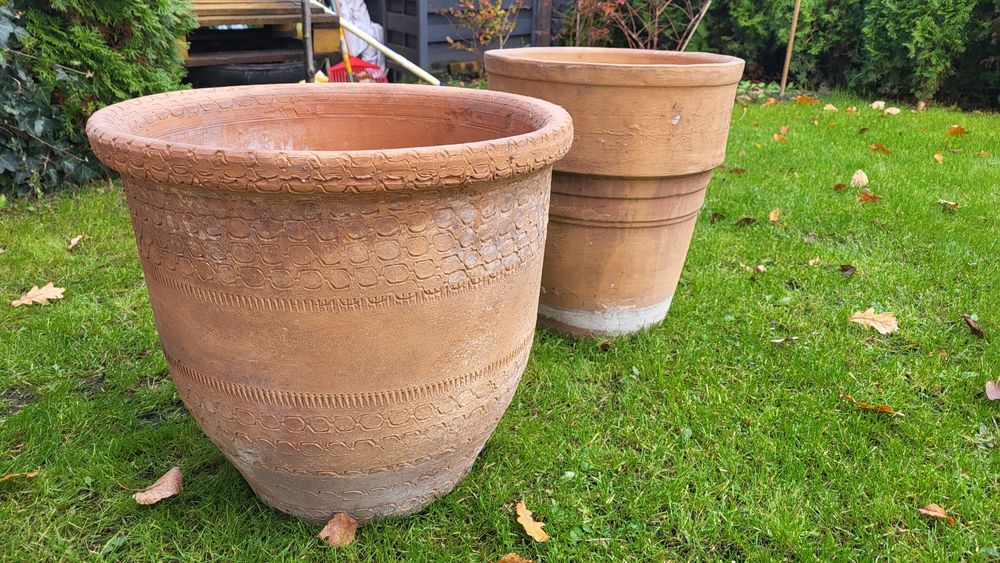 2 donice gliniane terakotowe vintage używane całe