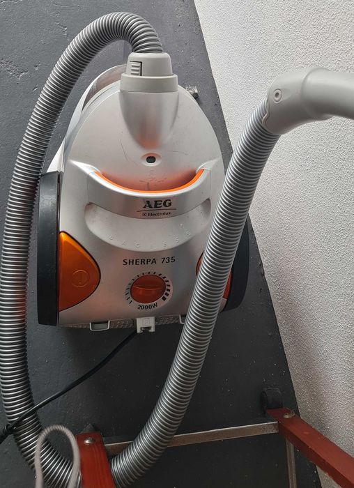 vendo aspirador Aeg