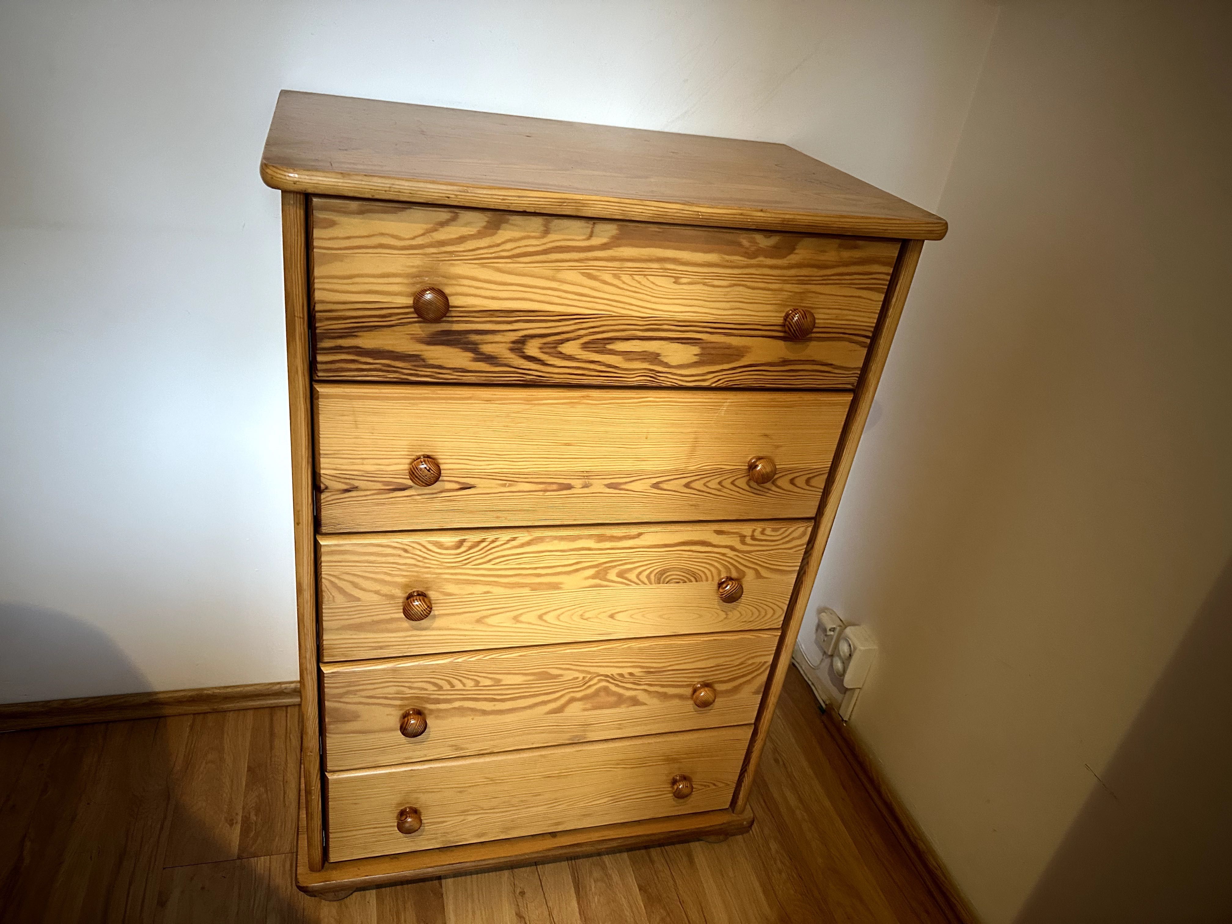 4 komody z litego drewna + półka na książki gratis