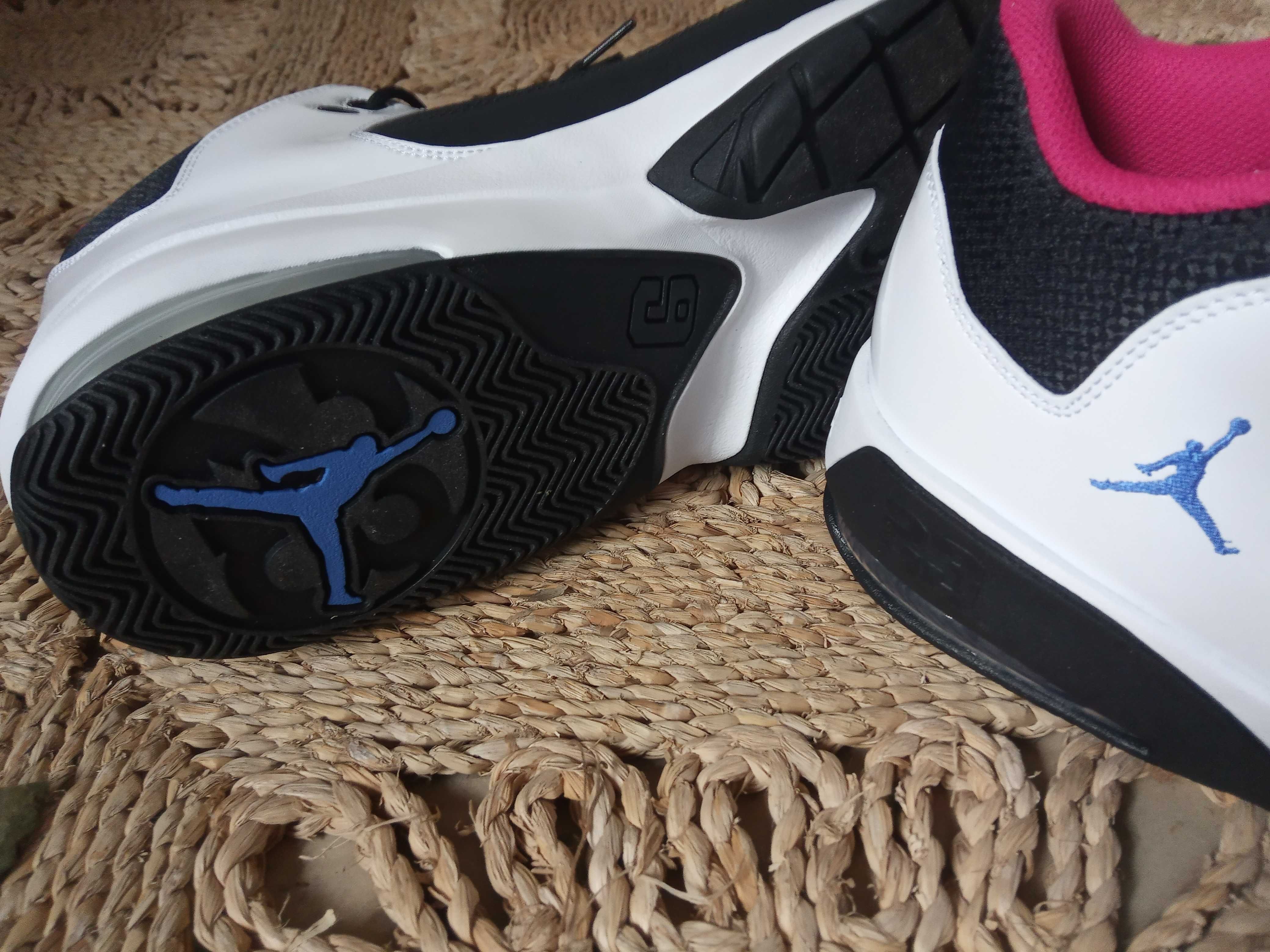 (r. 46/ us 12) Nike Jordan Max Aura 3 Black White Pink CZ4167,-004