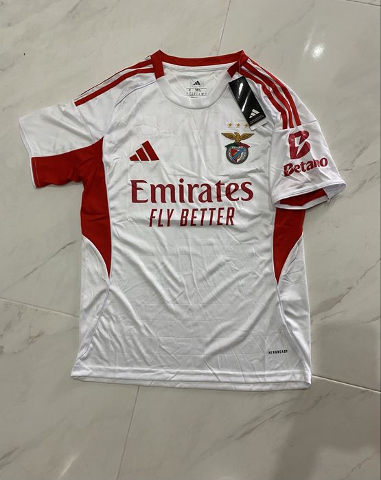 t-shirt benfica branca 25/26