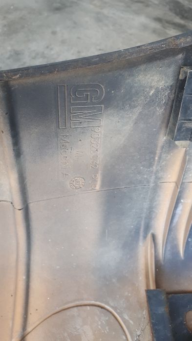 Pára-choques e grelha  original Opel Corsa-a GT ou GSi Mk1  c/ emblema