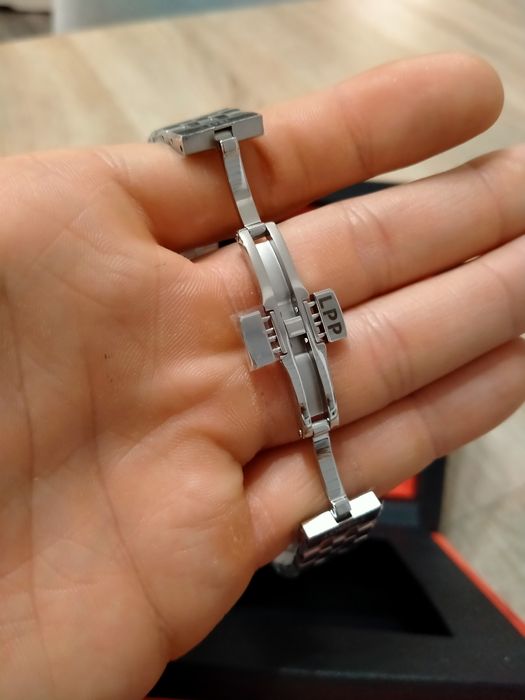 Nowy Szwajcarski zegarek TISSOT Le Cocle Automatic Lady w rozmiarze 29