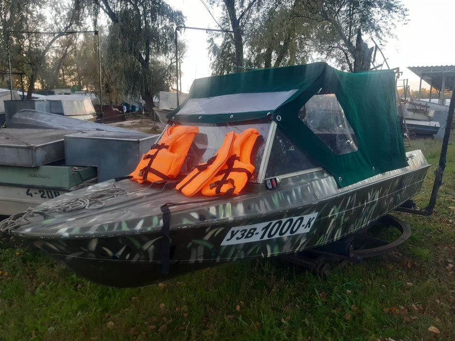 Лодка моторная Крым