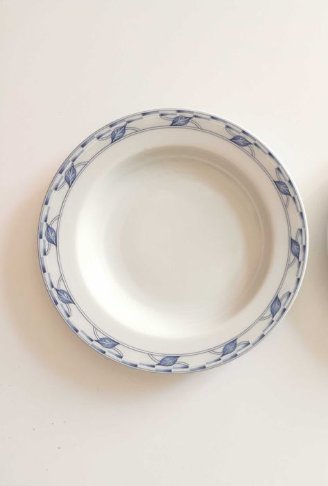 Talerz Baumgarten głęboki niebieskie liście 22 cm