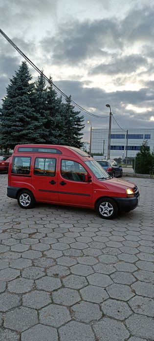 Fiat Doblo ( winda dla wózków) dla niepełnosprawnych