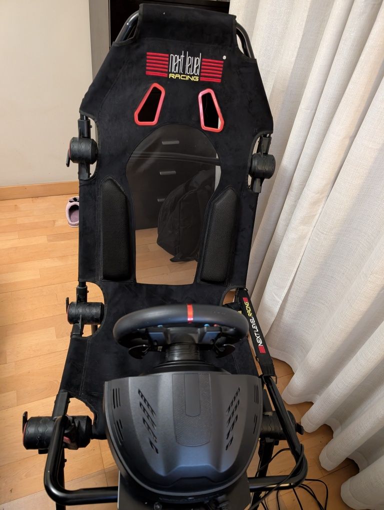 Simulador de Corrida Completo: Thrustmaster T300, Pedais T-LCM e Cockp