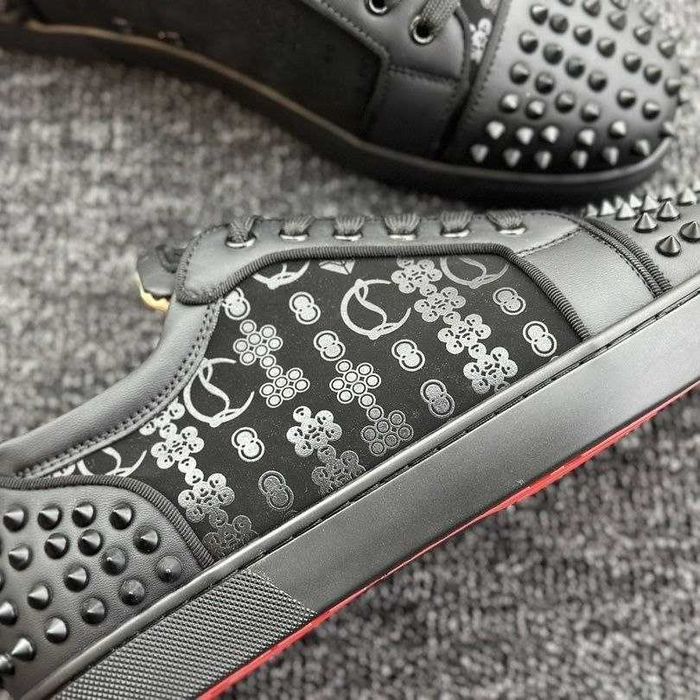 Кеды с шипами Christian Louboutin. Новые. 38 р.