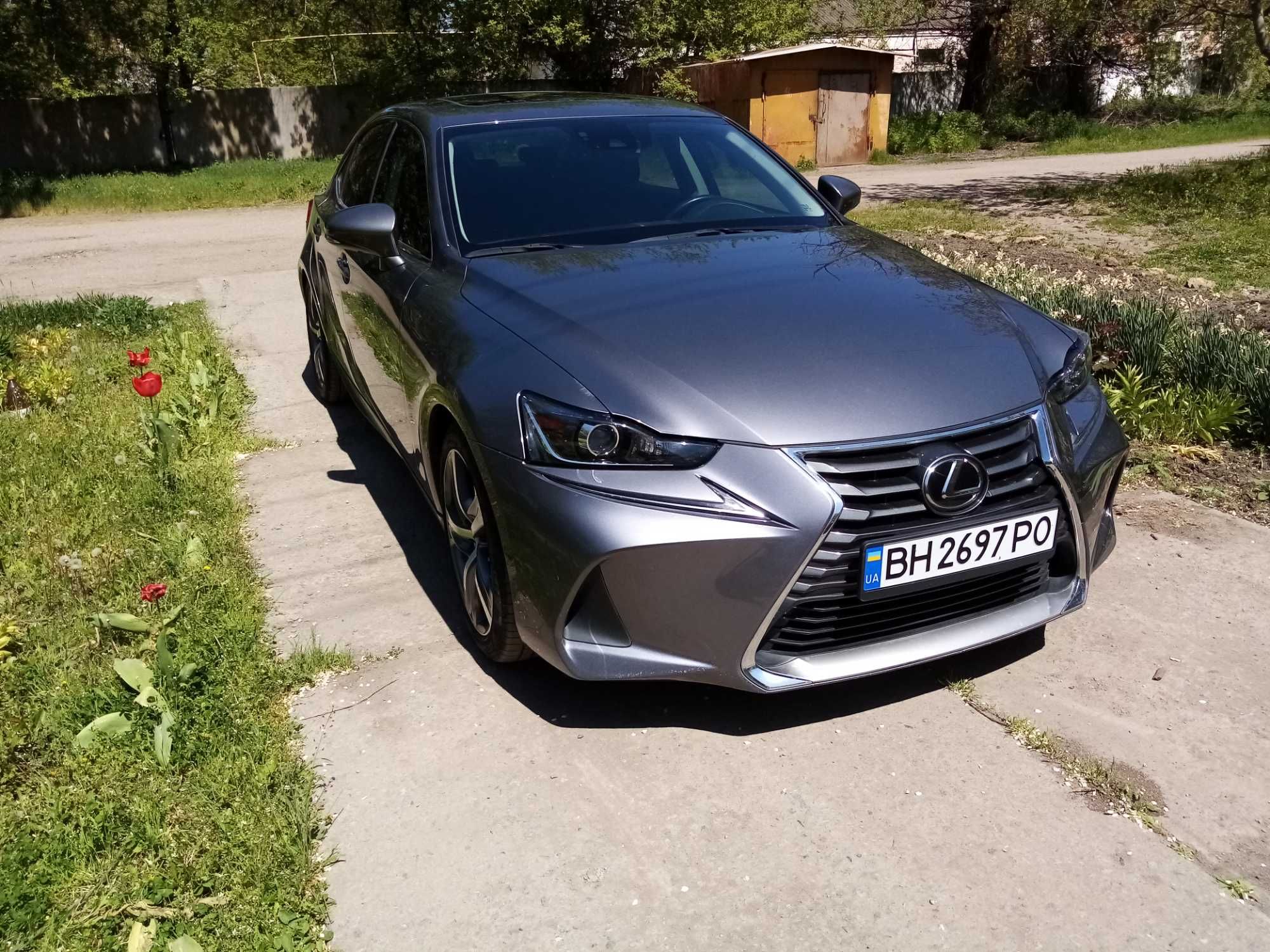 Lexus 2017 .Обмен недвижимость Одесса Черноморск