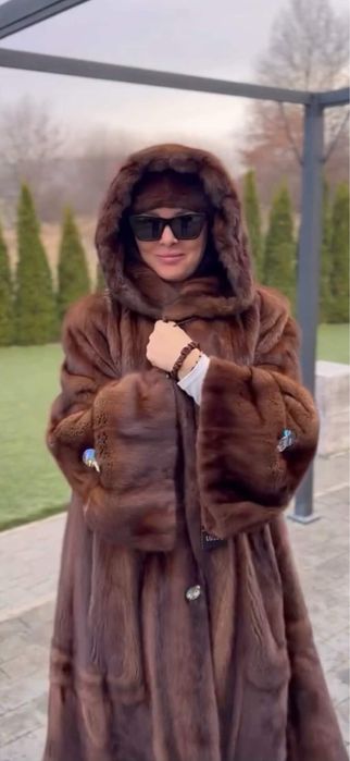 Futro naturalne z norek, L XL 135 cm dlugosci grzbiety