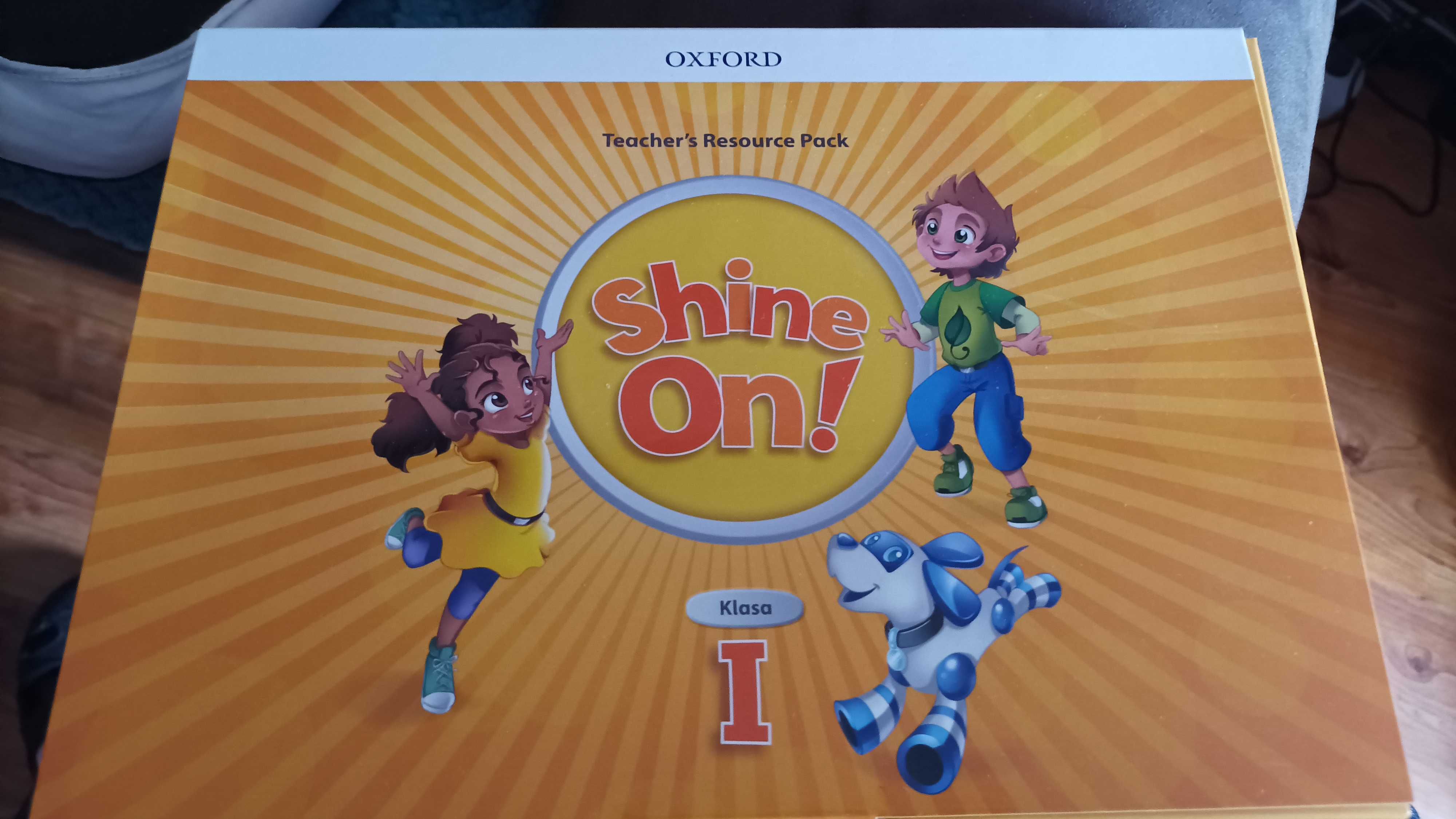 Shine on 1 karty obrazkowe flashcards story cards dwa plakaty