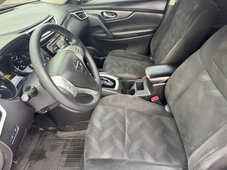 Ніссан Рог Nissan Rogue