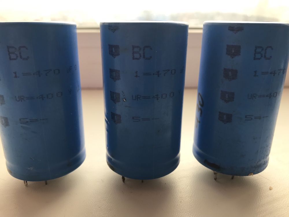 Конденсатор BC COMPONENTS  470 мкф 400В LL