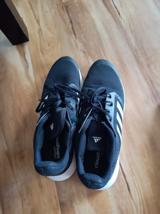 Кроссовки adidas