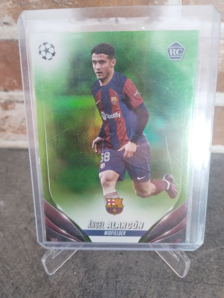 Topps chrome 2023-24 angel alarcon /199 numbered fc Barcelona
