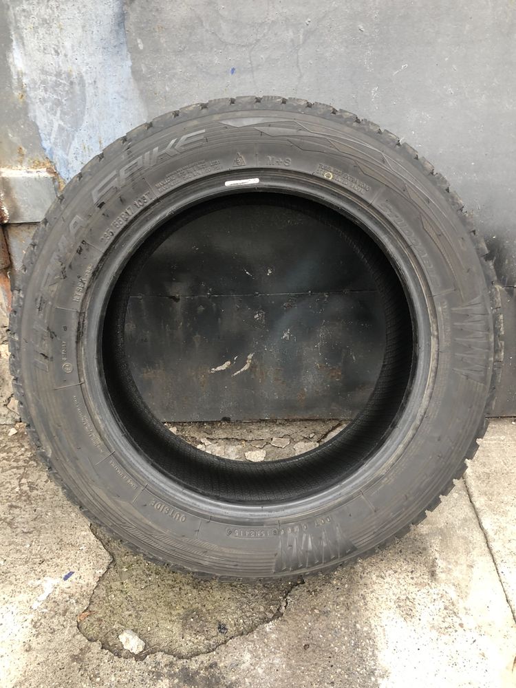 Продам 235/55 r17 зима