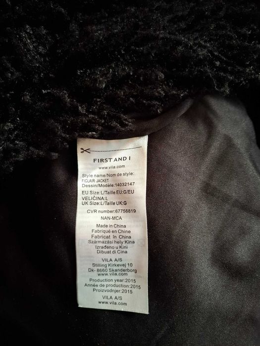 Futerko czarne kurtka żakiet First And I rozmiar L