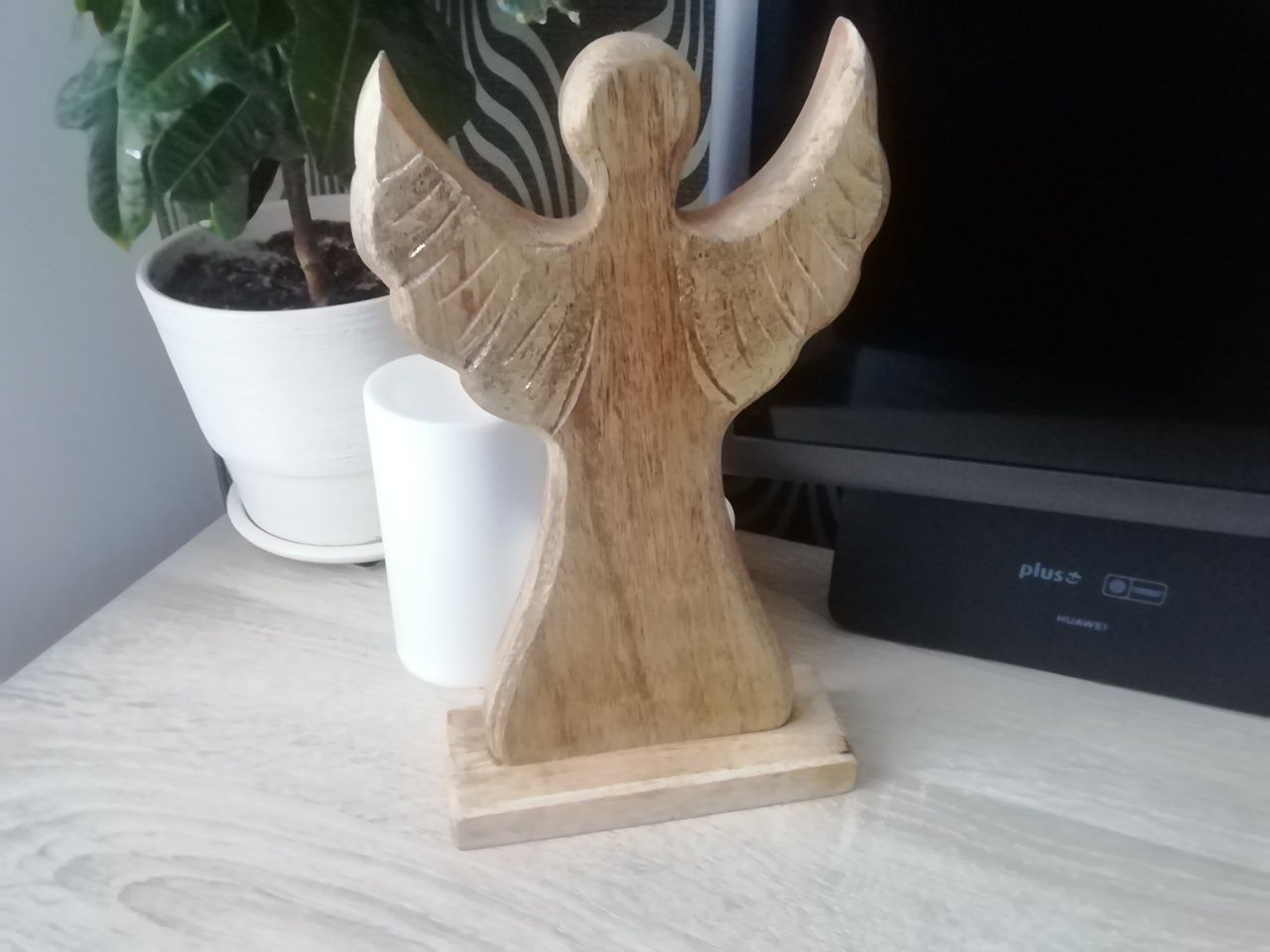 Anioł z drzewa mango 28 cm nowy dekoracja