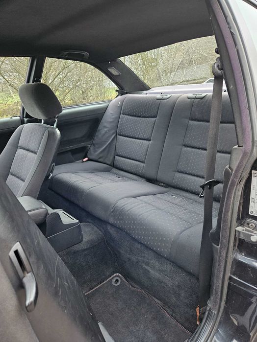 1998 BMW e36 318is coupe