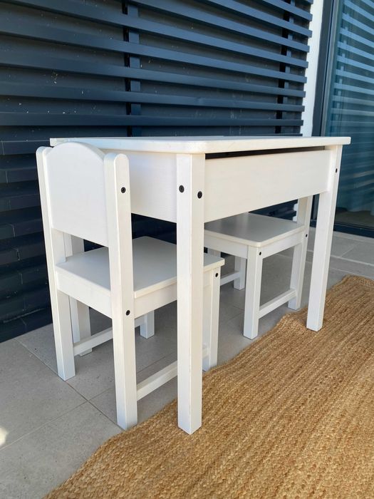 Conjunto secretária e cadeiras para criança SUNDVIK IKEA