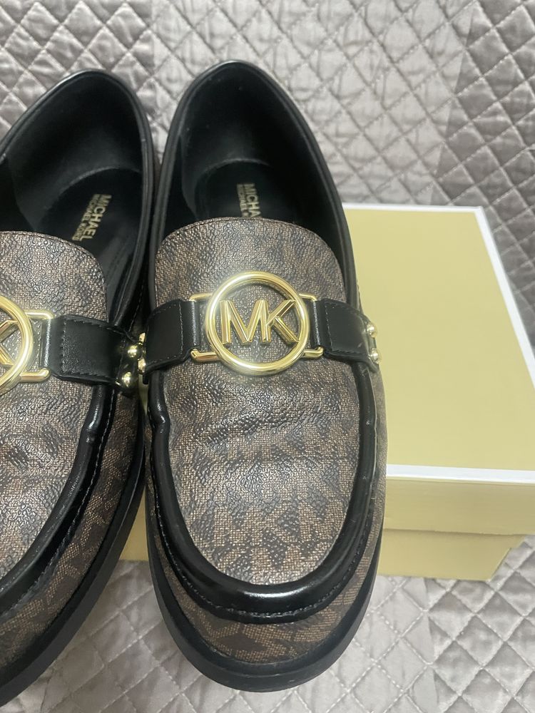 Michael Kors eleganckie mokasyny