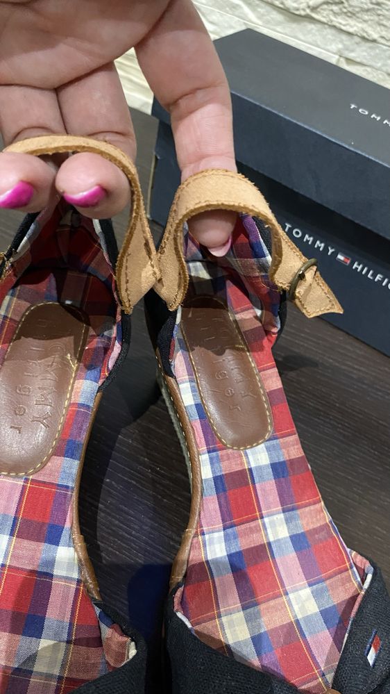Buty damski sandały  espadryle  Tommy Hilfiger  oryginalne  rozmiar 39