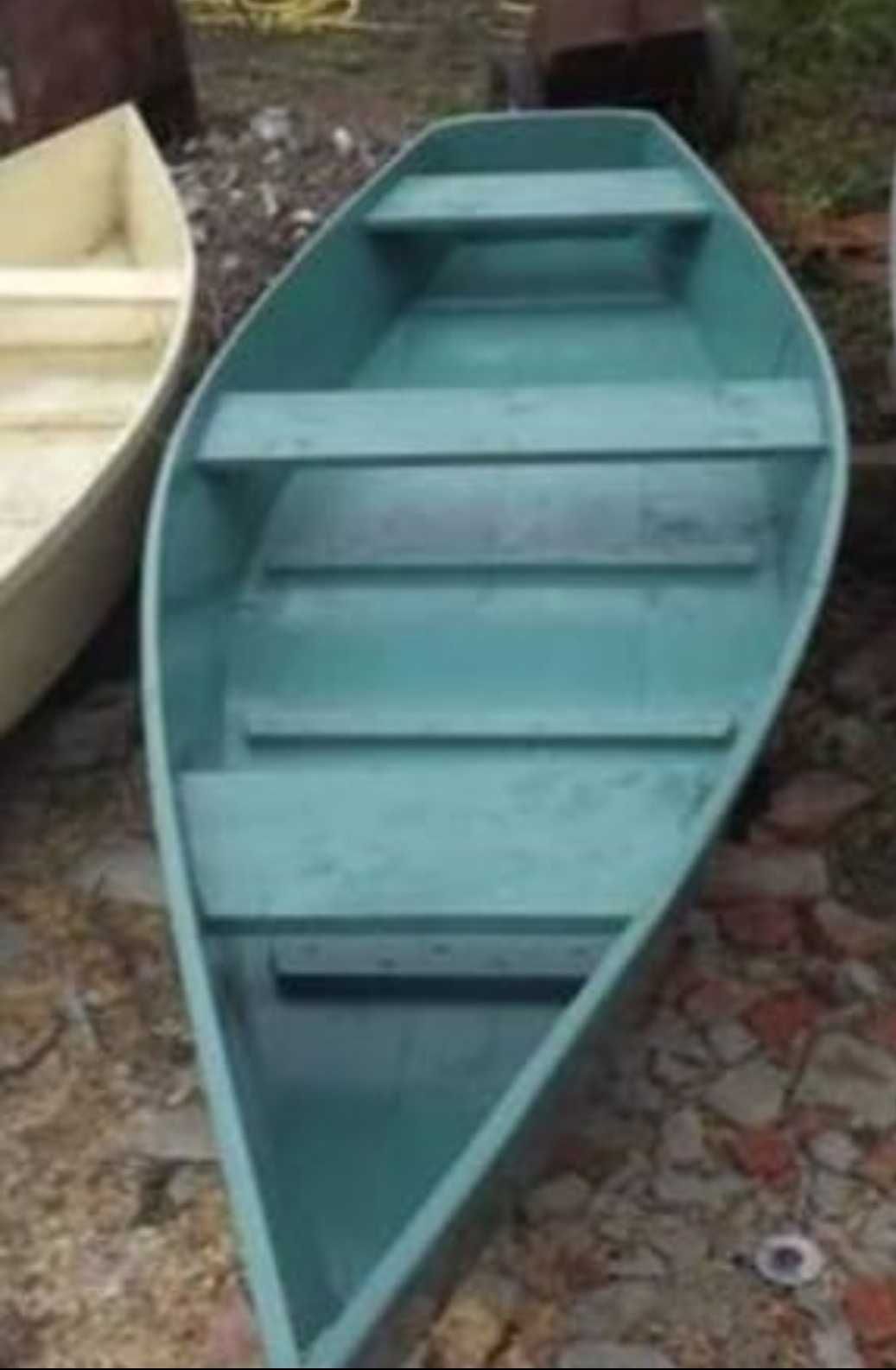 Лодка деревяна нова