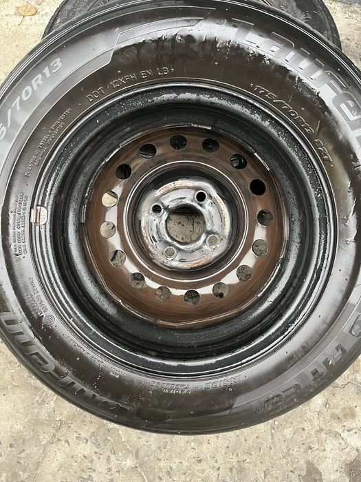 Диски ланос з резиною nokian за 4 шт