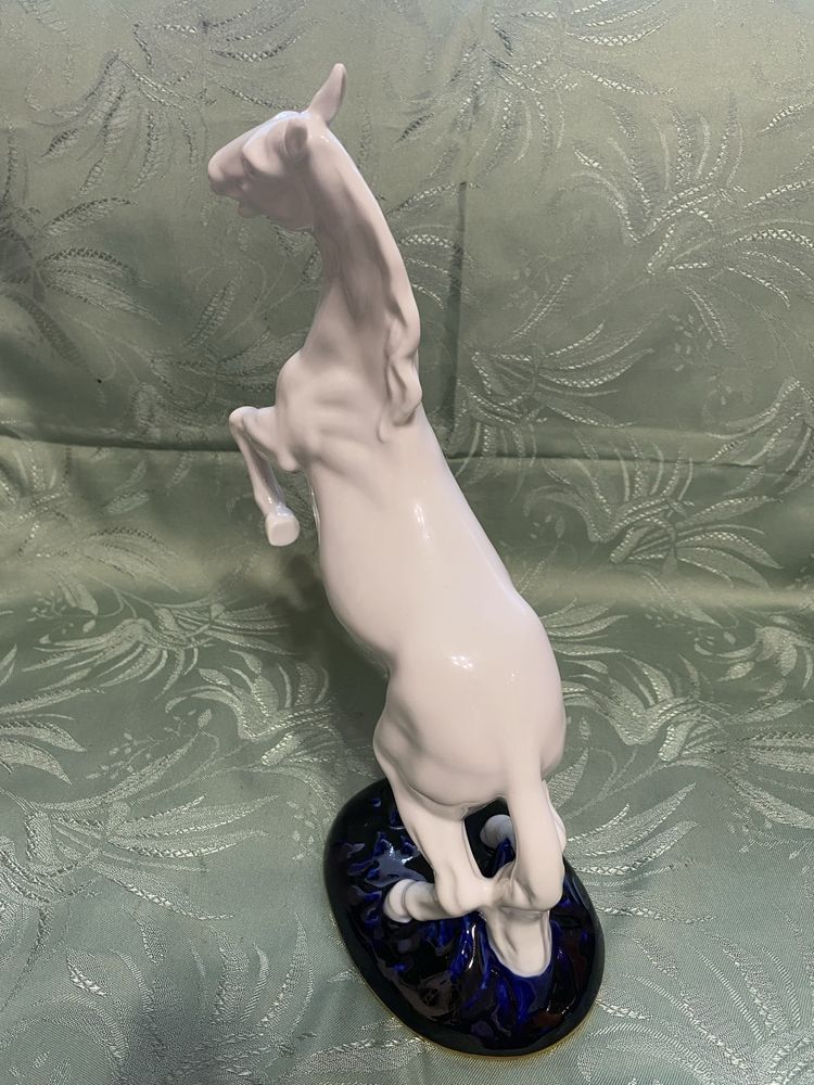 Figurka porcelanowa konia Royal Dux