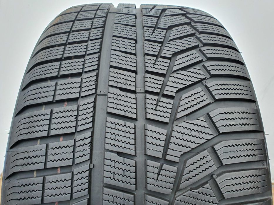 1x Opona zimowa 285/35/22 HANKOOK Winter i*cept evo2 - AO 8mm!