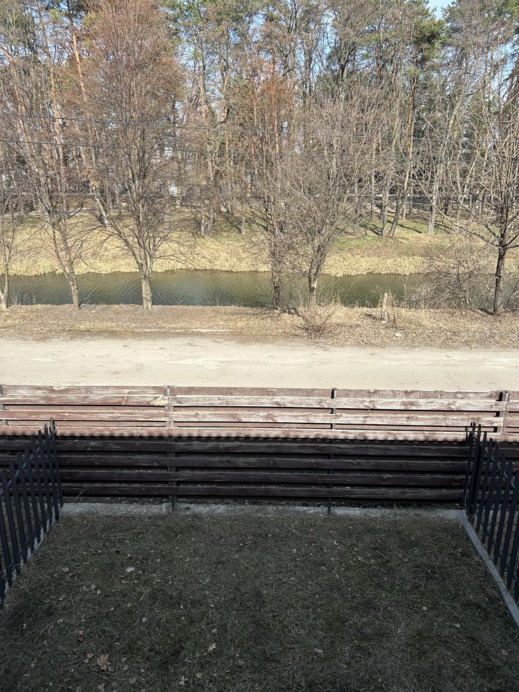 Елітна нерухомість на березі річки!!!