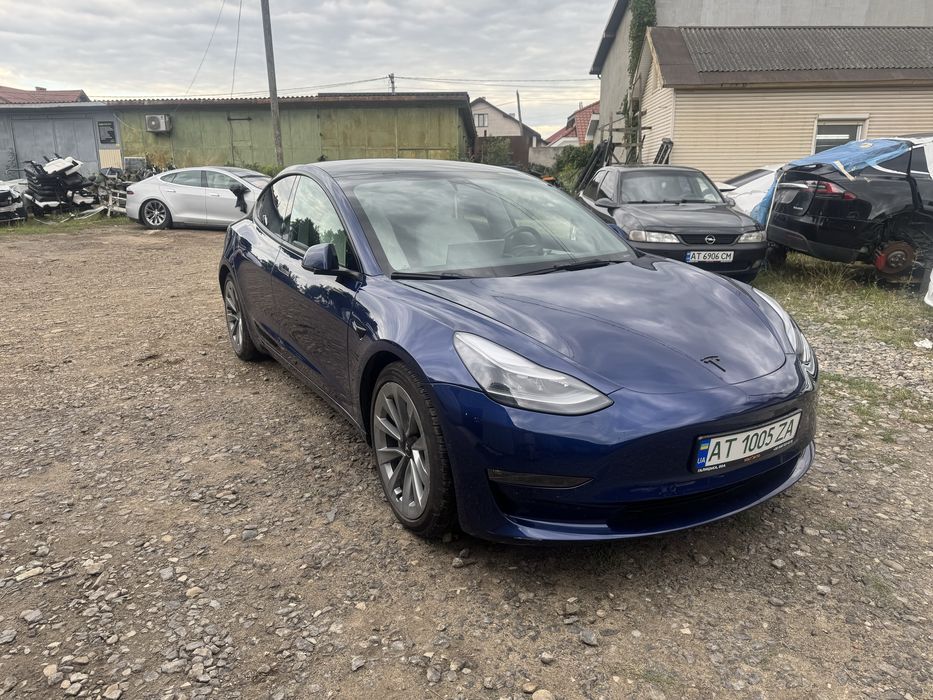 Оренда Tesla 3 для таксі  480+