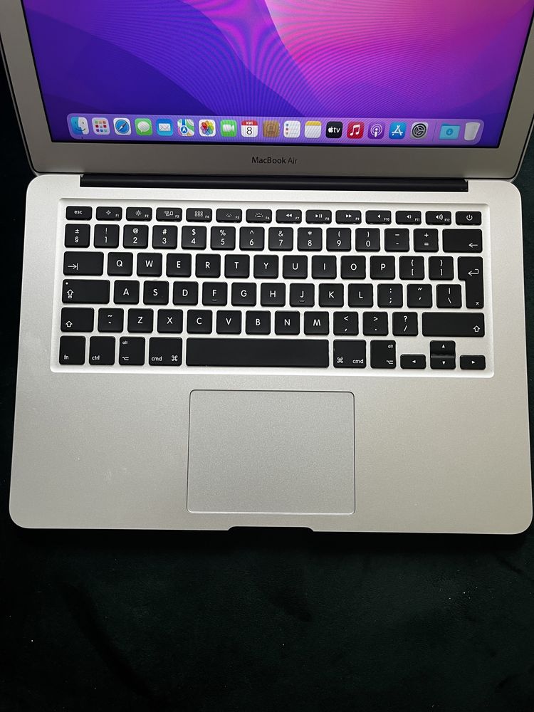 Macbook Air 13” 2017 i5 8GB RAM