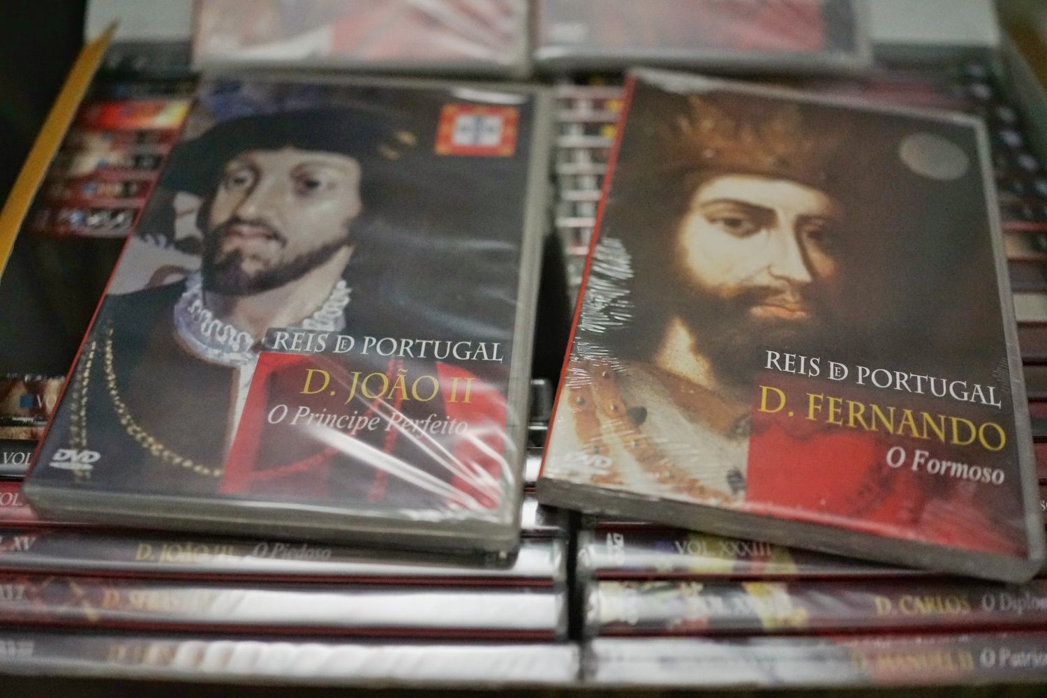 História dos Reis de Portugal - 36 dvd's - NOVOS