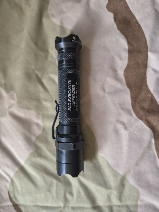 Latarka E2D Surefire